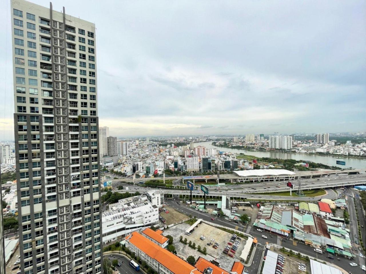 Urban Heights Rentals Landmark 81 Ho-Chi-Minh-Stadt Exterior foto
